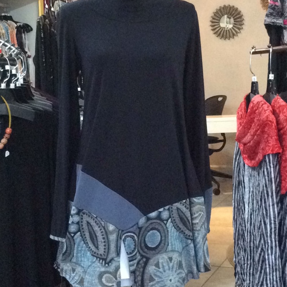 Vera Tunic